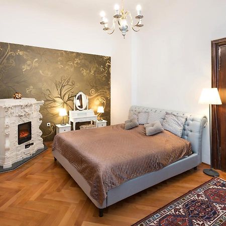 Codelli Deluxe Fresco City Centre App With Balcony ليوبليانا المظهر الخارجي الصورة