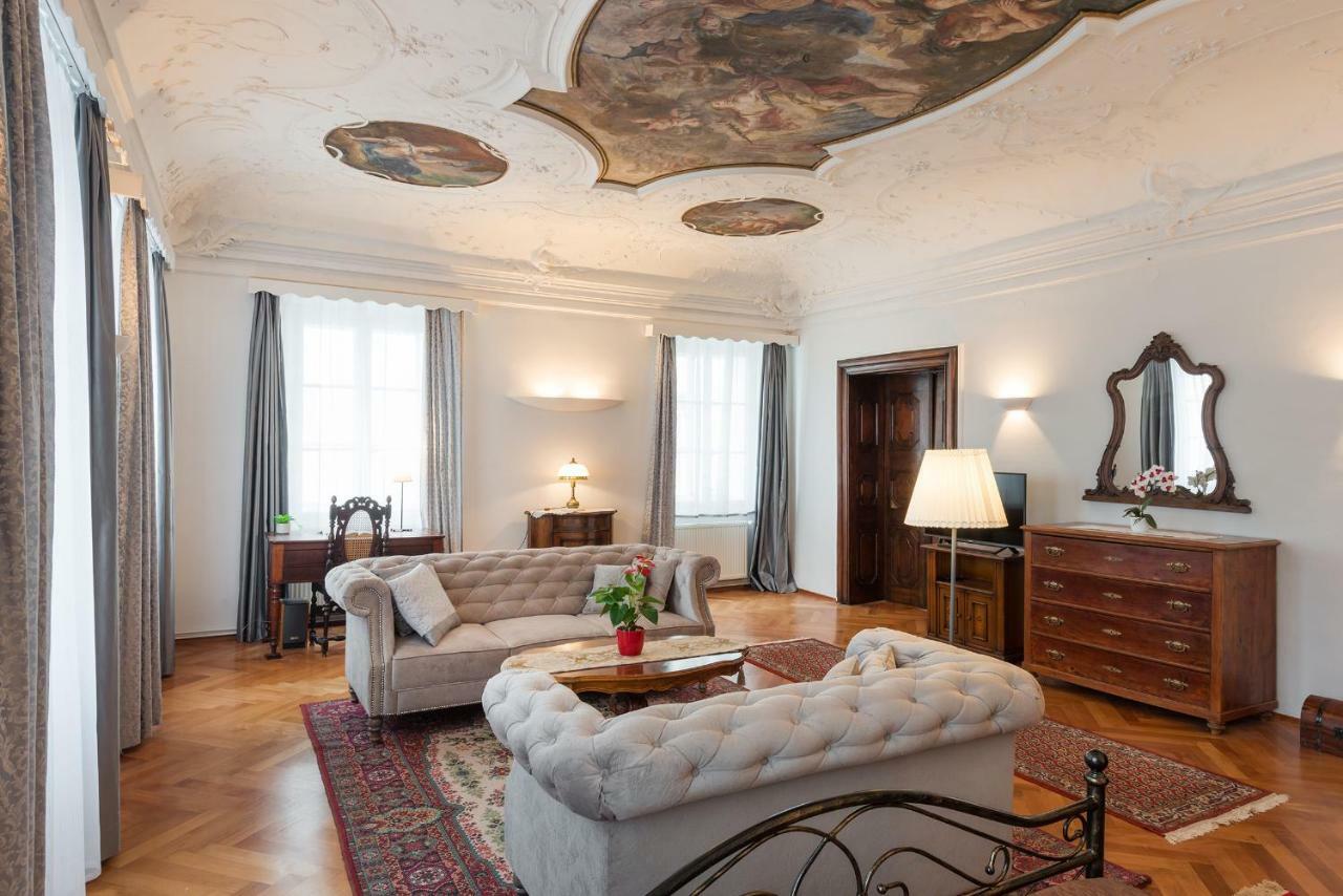 Codelli Deluxe Fresco City Centre App With Balcony ليوبليانا المظهر الخارجي الصورة